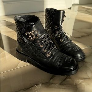 CHANEL leather ankle boots